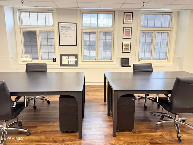 310 N Mesa Street Ste 402, El Paso, TX 79901