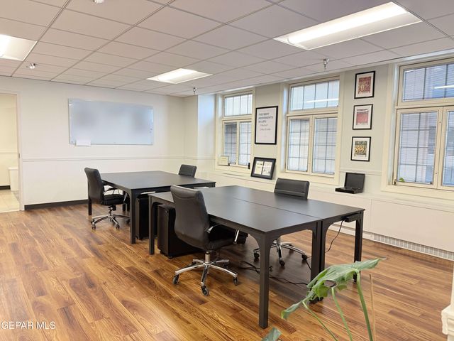 310 N Mesa Street Ste 402, El Paso, TX 79901