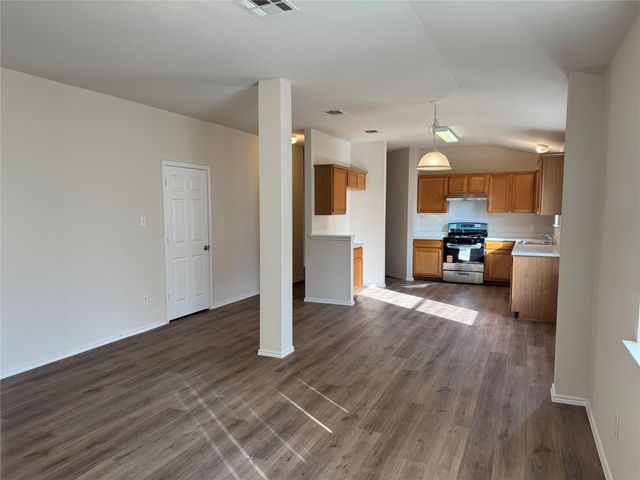 1124 Sundrop PL, Round Rock, TX 78665