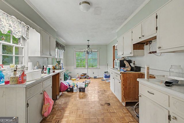 2069 Forest Dr, Fayetteville, GA 30214