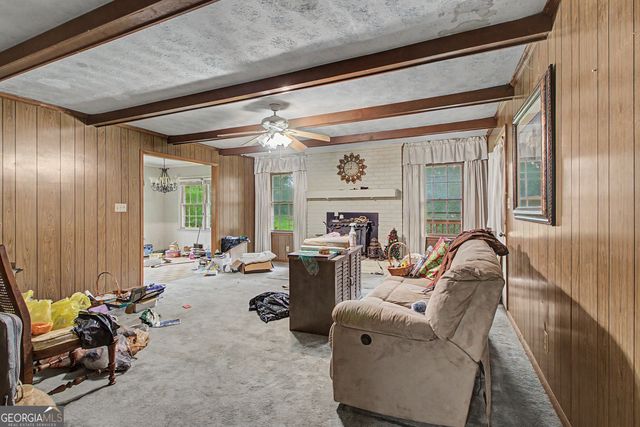 2069 Forest Dr, Fayetteville, GA 30214