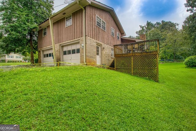 2069 Forest Dr, Fayetteville, GA 30214