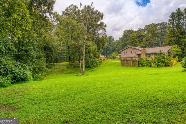 2069 Forest Dr, Fayetteville, GA 30214