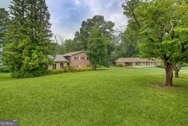 2069 Forest Dr, Fayetteville, GA 30214