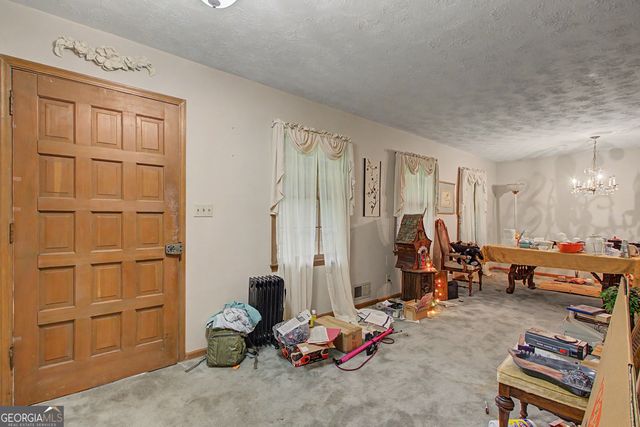 2069 Forest Dr, Fayetteville, GA 30214