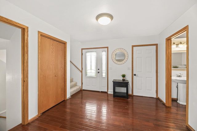 1570 Iroquois AVENUE, Grafton, WI 53024