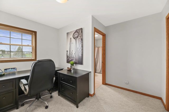 1570 Iroquois AVENUE, Grafton, WI 53024