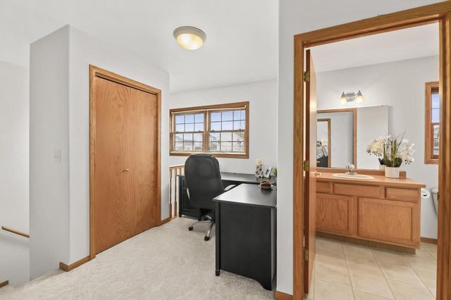 1570 Iroquois AVENUE, Grafton, WI 53024