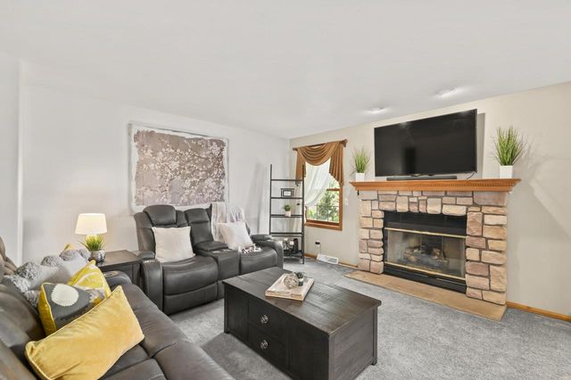 1570 Iroquois AVENUE, Grafton, WI 53024