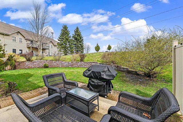 1570 Iroquois AVENUE, Grafton, WI 53024