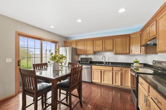 1570 Iroquois AVENUE, Grafton, WI 53024