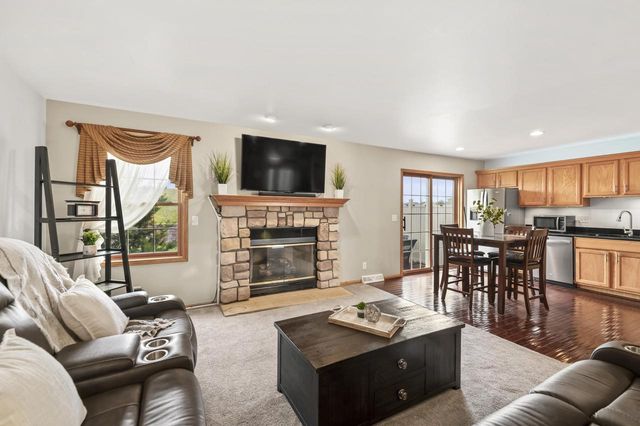 1570 Iroquois AVENUE, Grafton, WI 53024