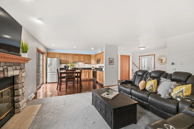 1570 Iroquois AVENUE, Grafton, WI 53024