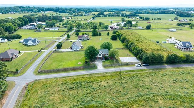 516 Pendley Road SE, Calhoun, GA 30701