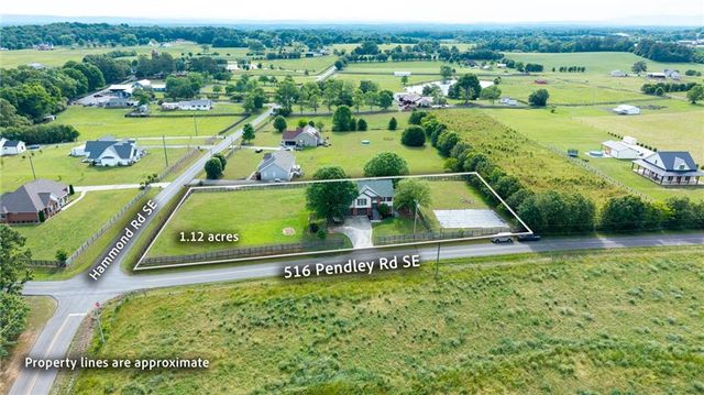 516 Pendley Road SE, Calhoun, GA 30701