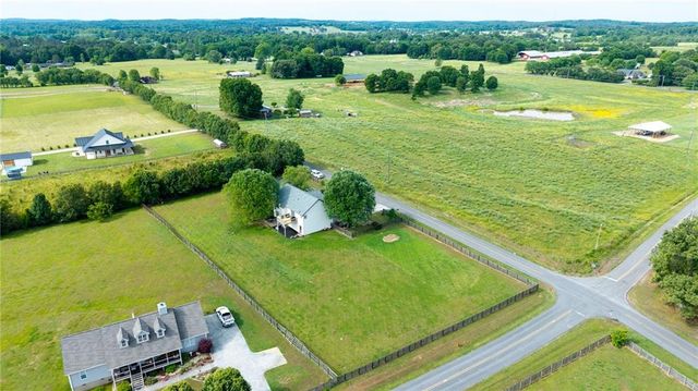 516 Pendley Road SE, Calhoun, GA 30701