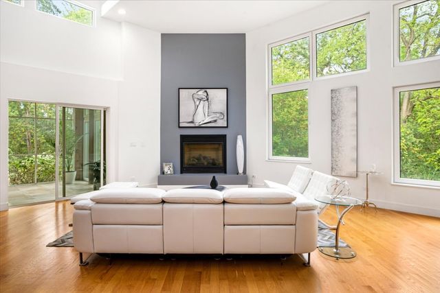 21846 N Hickory Hill Drive, Kildeer, IL 60047