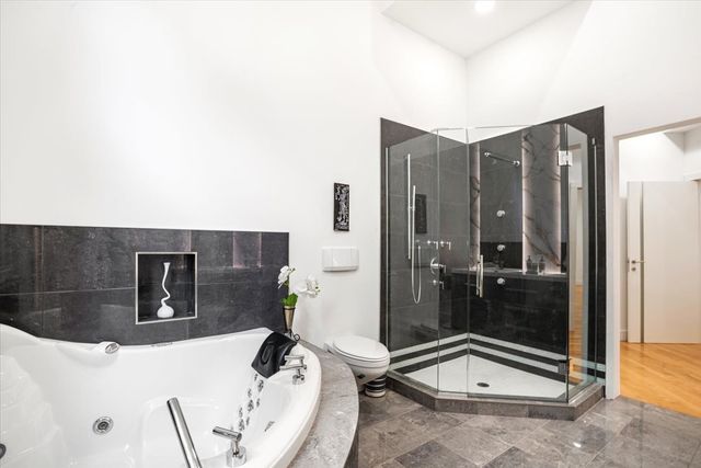 21846 N Hickory Hill Drive, Kildeer, IL 60047