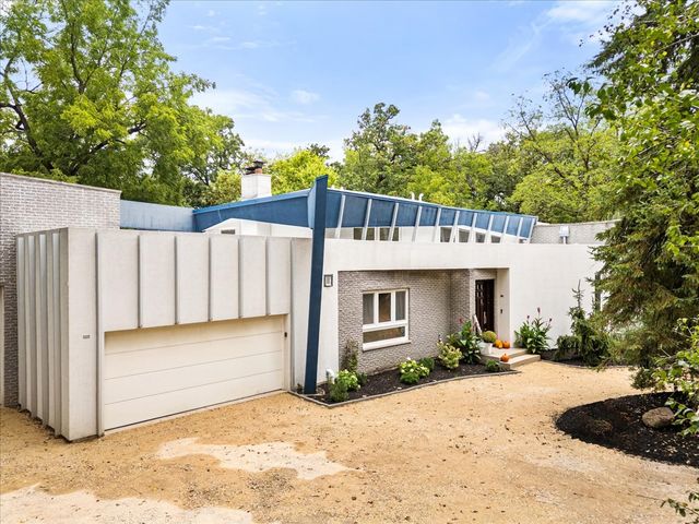 21846 N Hickory Hill Drive, Kildeer, IL 60047