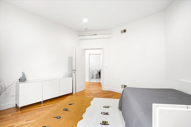 21846 N Hickory Hill Drive, Kildeer, IL 60047