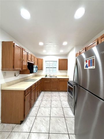 4910 NW 15th Ct, Lauderhill, FL 33313