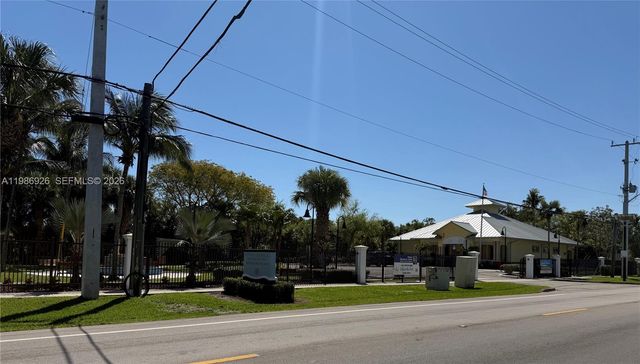 4910 NW 15th Ct, Lauderhill, FL 33313