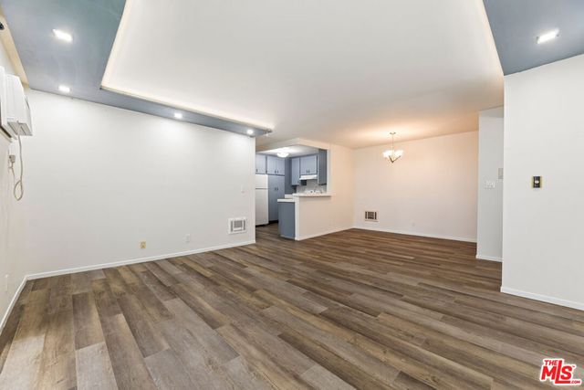 360 S Euclid Avenue 219, Pasadena, CA 91101