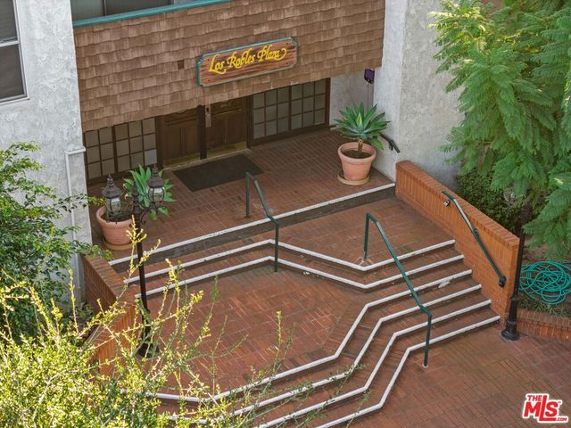 360 S Euclid Avenue 219, Pasadena, CA 91101