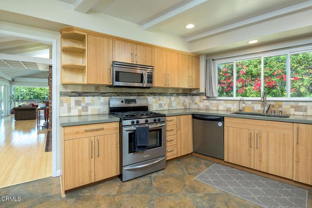 5165 Ocean View Boulevard, La Canada Flintridge, CA 91011