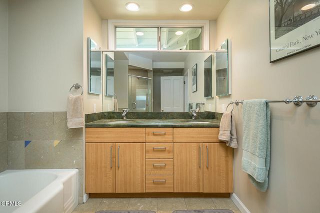 5165 Ocean View Boulevard, La Canada Flintridge, CA 91011