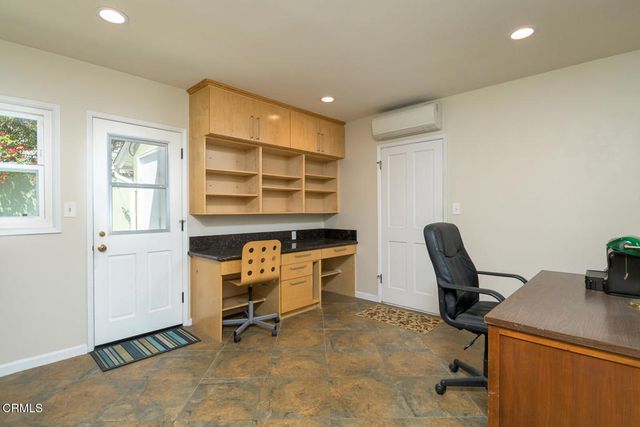 5165 Ocean View Boulevard, La Canada Flintridge, CA 91011