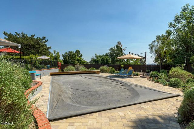 5165 Ocean View Boulevard, La Canada Flintridge, CA 91011