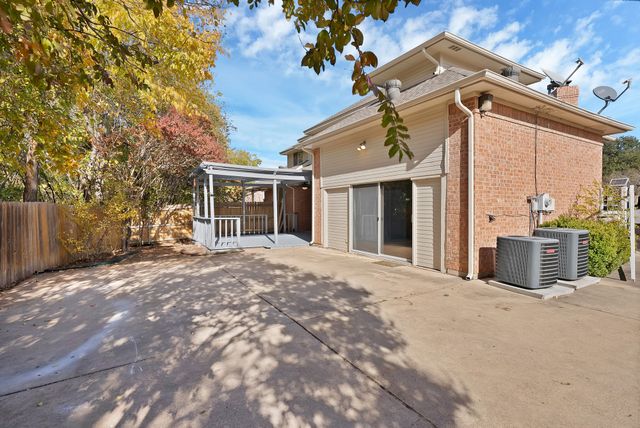 1822 Evergreen Court, Grapevine, TX 76051