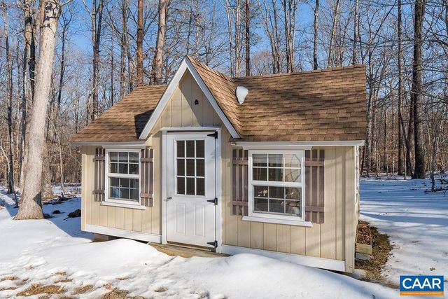 9165 TOTIER CREEK RD, Scottsville, VA 24590