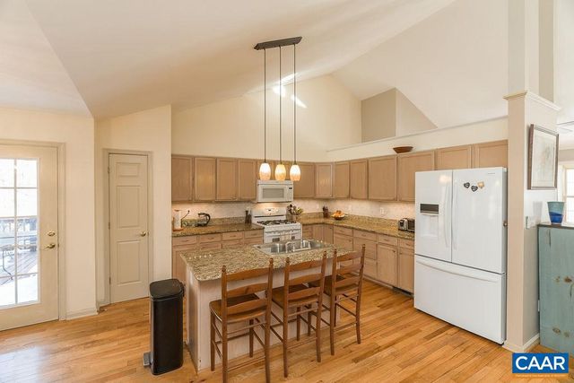 9165 TOTIER CREEK RD, Scottsville, VA 24590