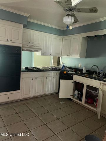 305 Linda Dr Drive, Clinton, MS 39056