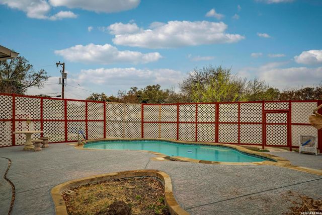 602 Moorside, Windcrest, TX 78239