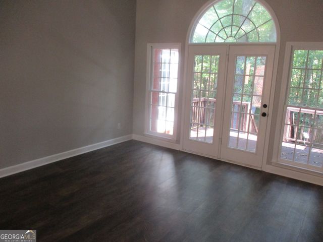 105 Berry Court, Mcdonough, GA 30252