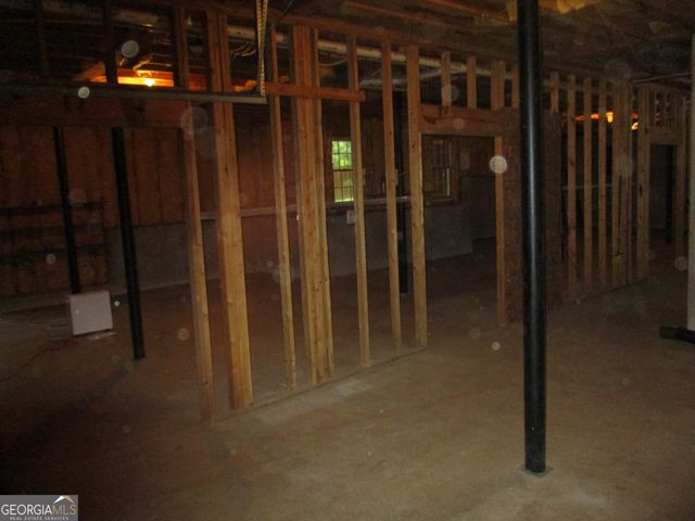 105 Berry Court, Mcdonough, GA 30252