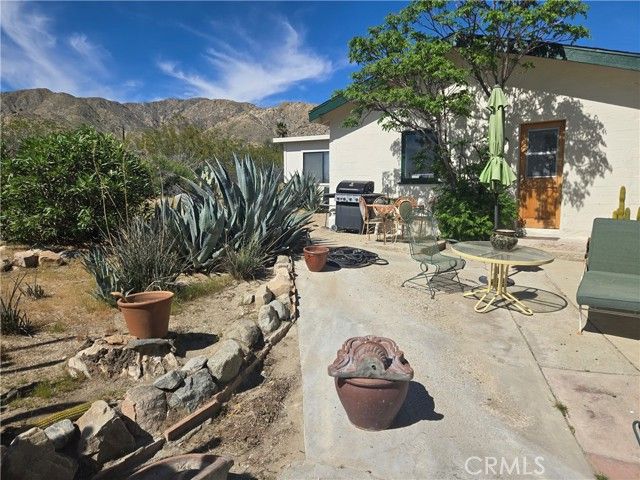8996 Navajo Trail, Morongo Valley, CA 92256