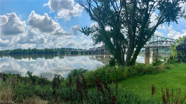 213 Oneal Street, Belpre, OH 45714