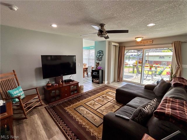 213 Oneal Street, Belpre, OH 45714