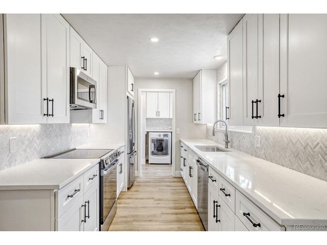 7037 S Newland St, Littleton, CO 80128