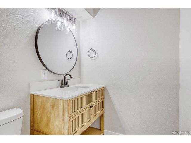 7037 S Newland St, Littleton, CO 80128