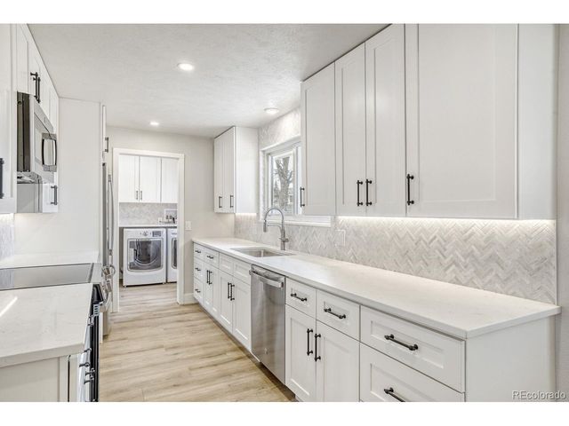 7037 S Newland St, Littleton, CO 80128