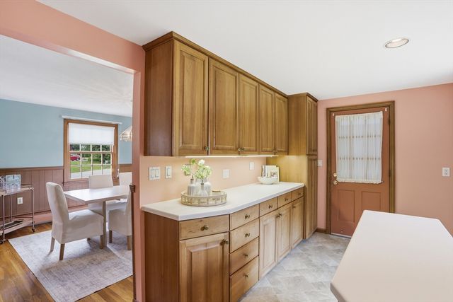 2 Winter St, Acton, MA 01720