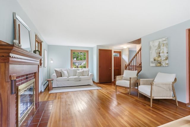 2 Winter St, Acton, MA 01720