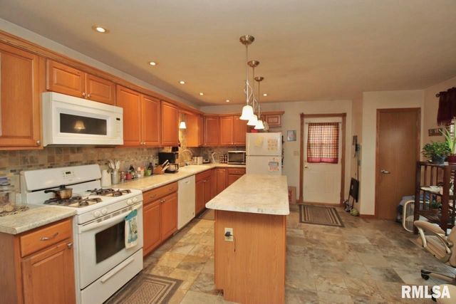 1314 VEERMAN Street, Pekin, IL 61554