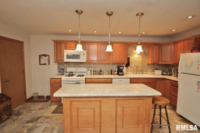 1314 VEERMAN Street, Pekin, IL 61554