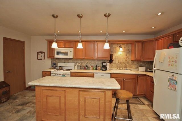 1314 VEERMAN Street, Pekin, IL 61554